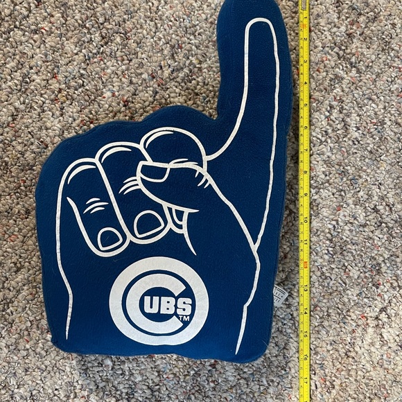 Vintage Chicago Cubs Fan Finger Pillow - Picture 4 of 6
